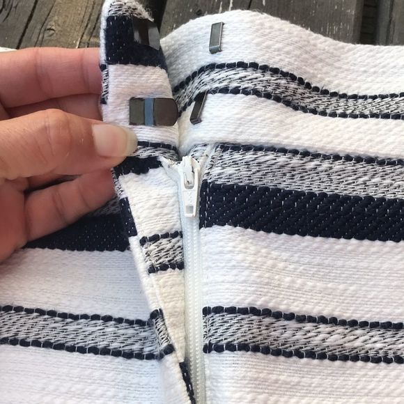 LOFT Textured White Navy Striped A-Line Skirt - Picture 6 of 10